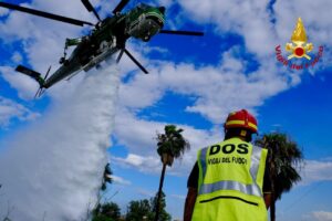 incendi boschivi vigili del fuoco
