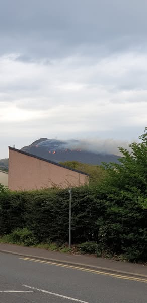 incendio Arthur seat scozia