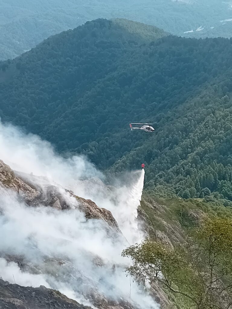 incendio alpe noveis piemonte