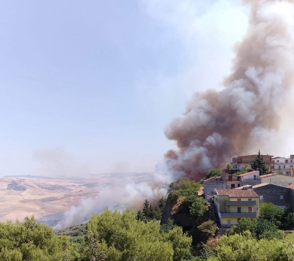 incendio irsina basilicata