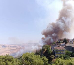 incendio irsina basilicata