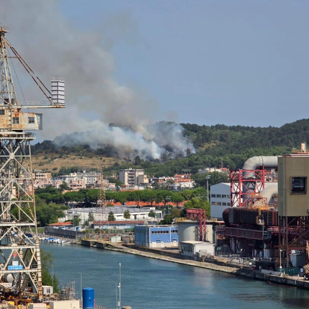 incendio monfalcone