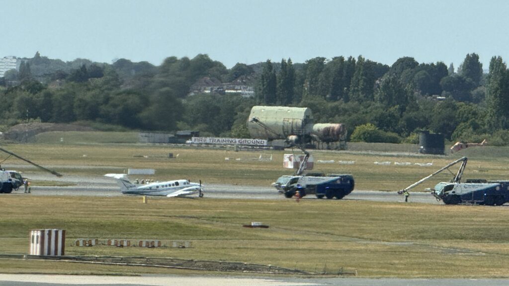 incidente aereo birmingham