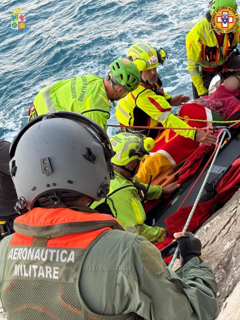 intervento soccorso alpino-aeronautica castellammare del golfo