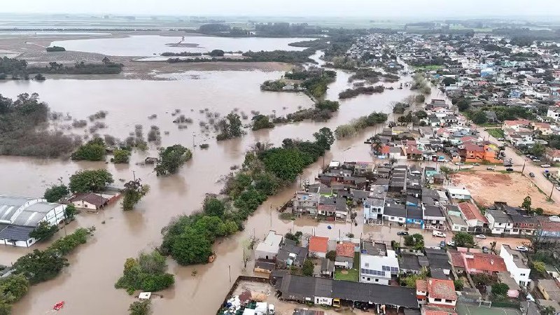 Maltempo Brasile, forti piogge nello stato di Rio Grande do Sul: inondazioni ed evacuazioni a São Lourenço do Sul | FOTO