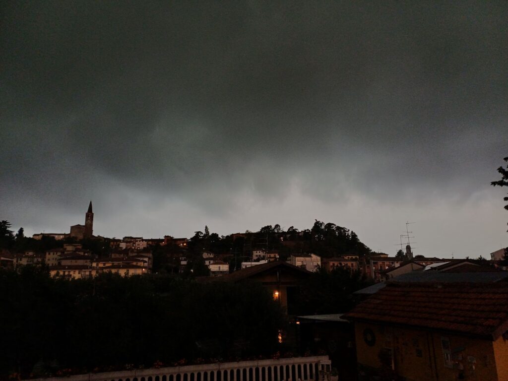 maltempo casteggio lombardia