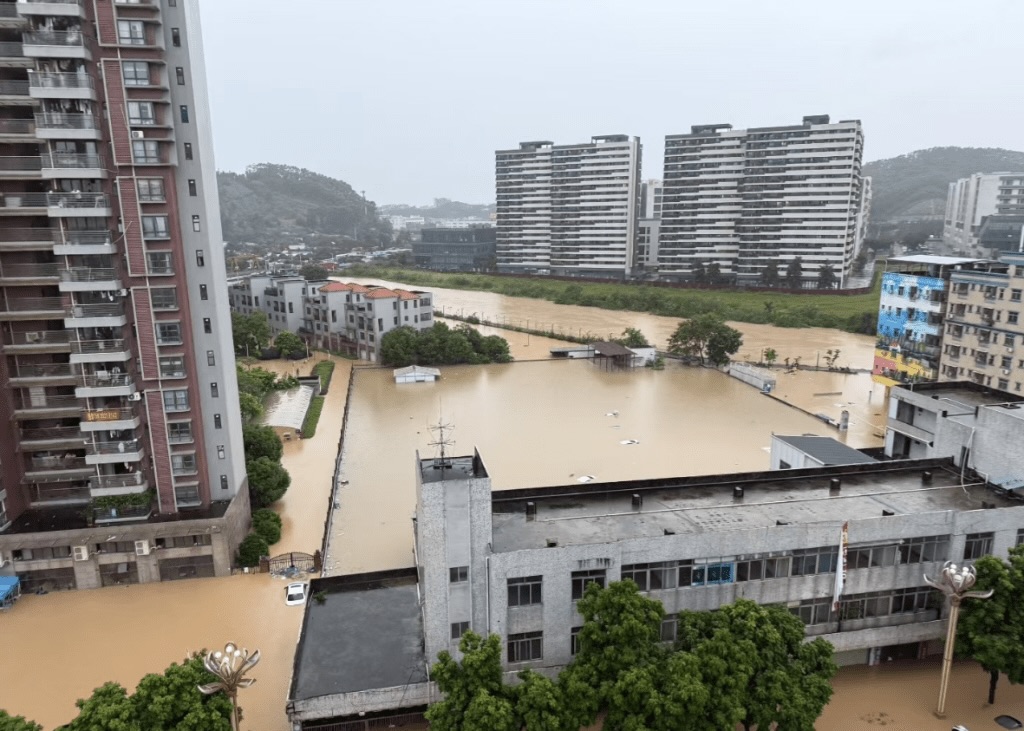 maltempo cina