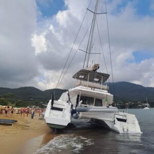 maltempo elba catamarano