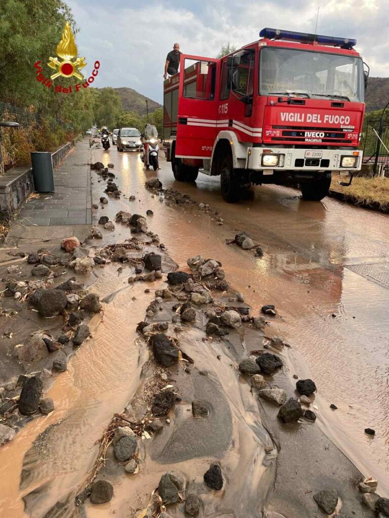 maltempo vulcano eolie