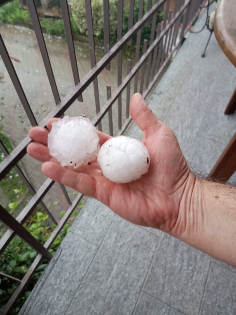 maltempo grandine Pavone Canavese piemonte
