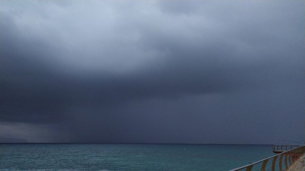 maltempo liguria ex uragano erin