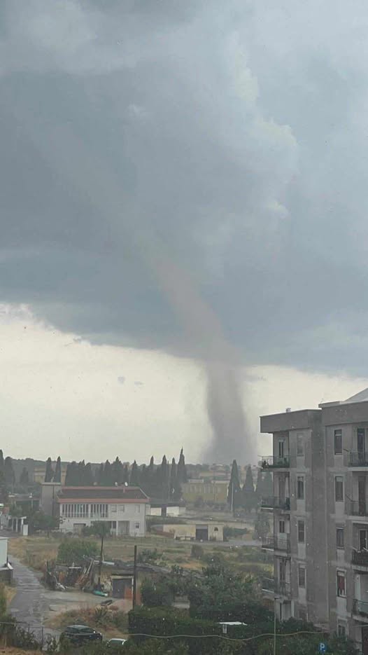 maltempo tornado castellaneta puglia