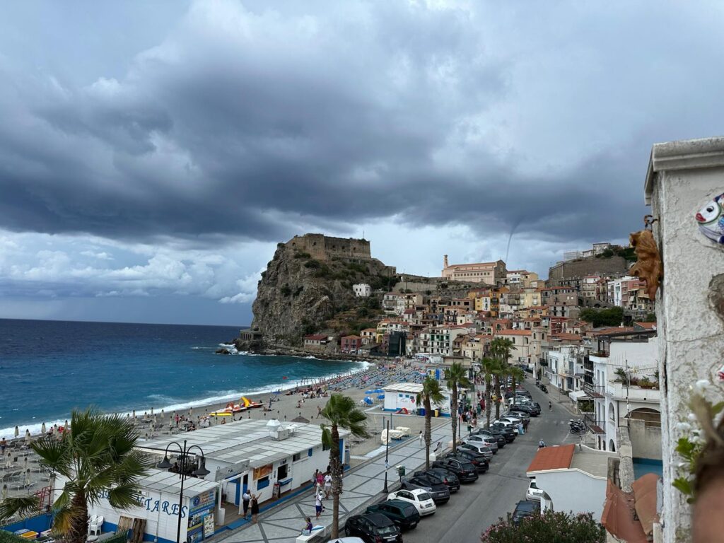 maltempo tornado scilla calabria