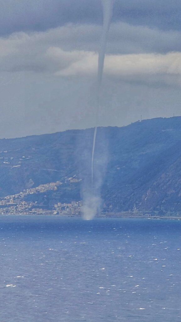 maltempo tornado scilla calabria