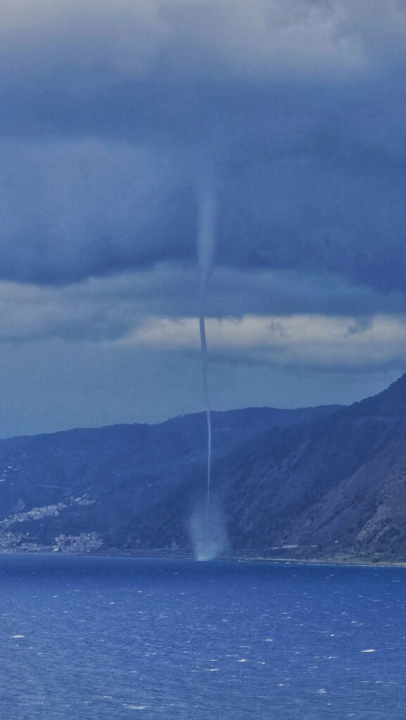 maltempo tornado scilla calabria