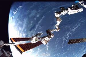 passeggiata spaziale astronauti cinesi