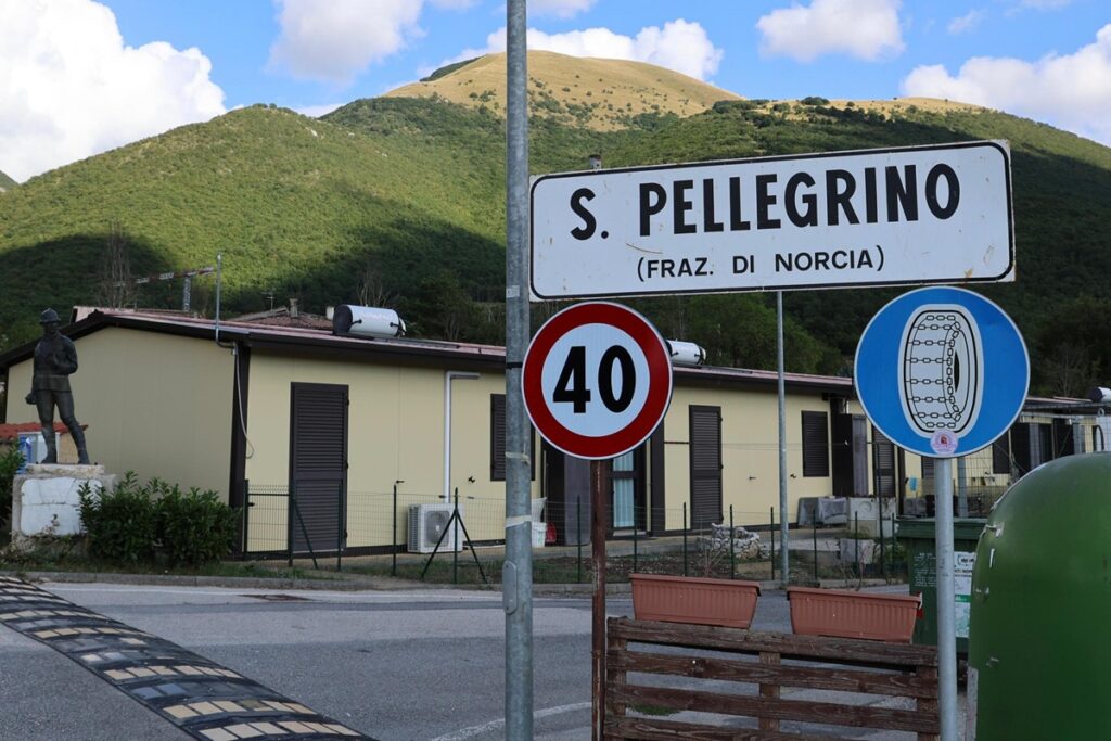 terremoto centro italia san pellegrino di norcia