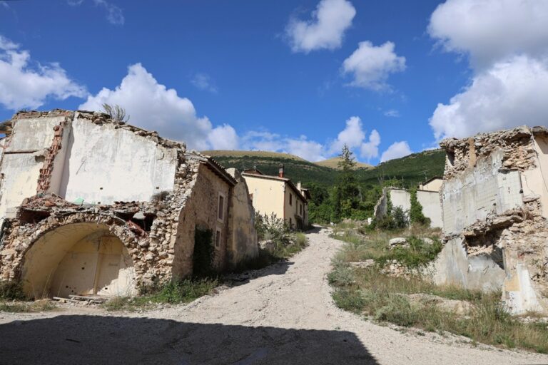 terremoto centro italia san pellegrino di norcia