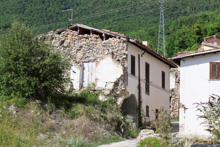 terremoto centro italia san pellegrino di norcia