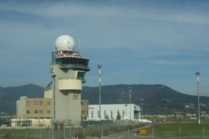 torre controllo aeroporto firenze peretola
