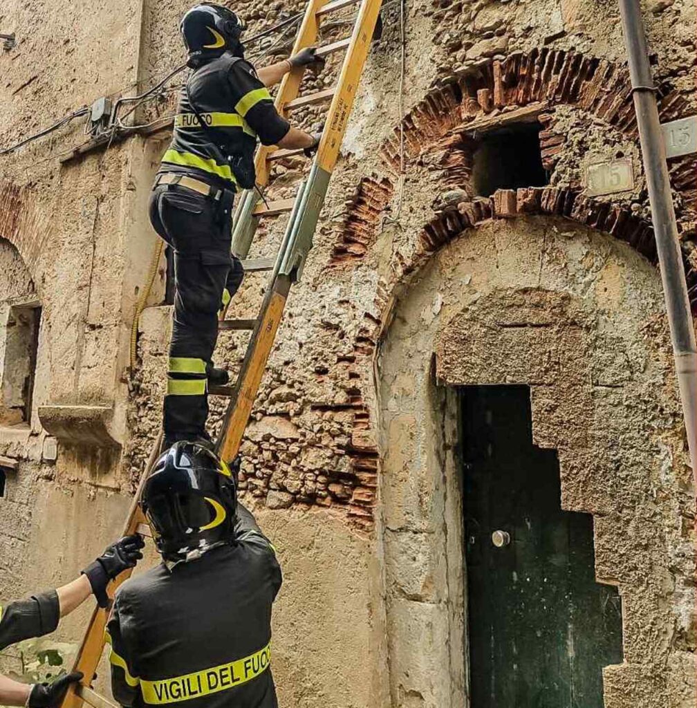 vigili del fuoco cosenza