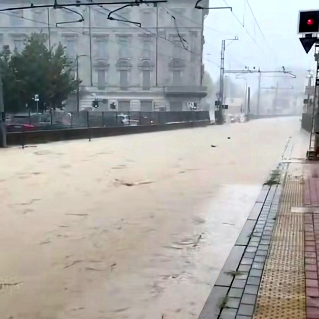 Stazione Meda allagata
