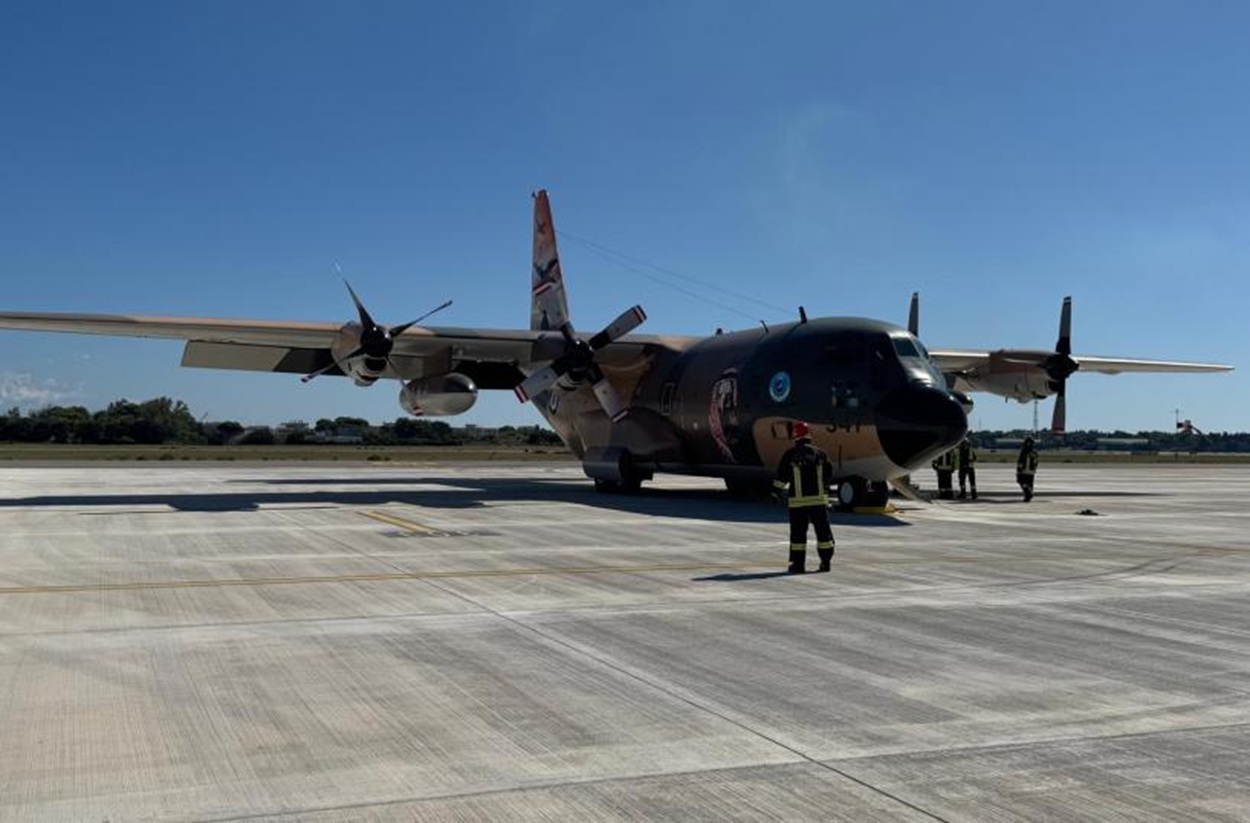Atterraggio d’emergenza per un C-130 giordano a Brindisi: cosa è successo