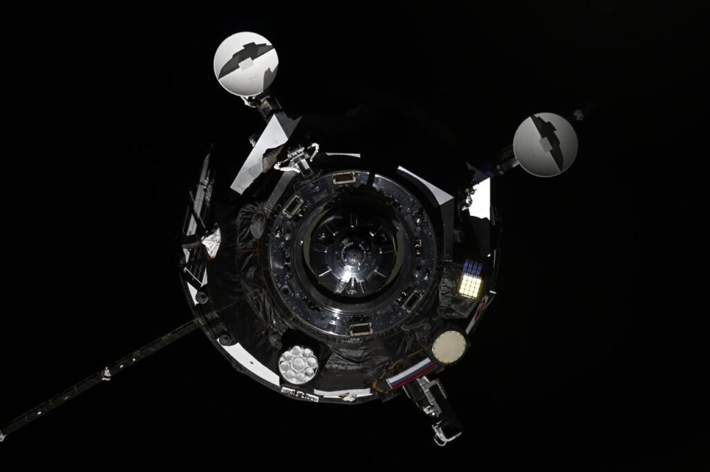 attracco progress iss