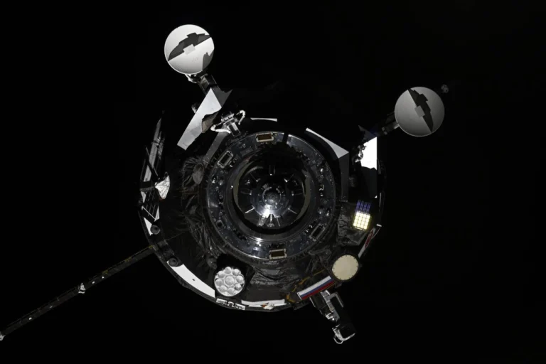 attracco progress iss