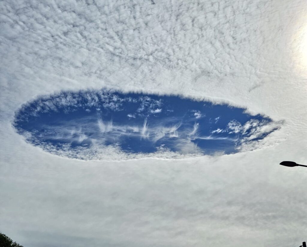 cielo nuvole virga francia