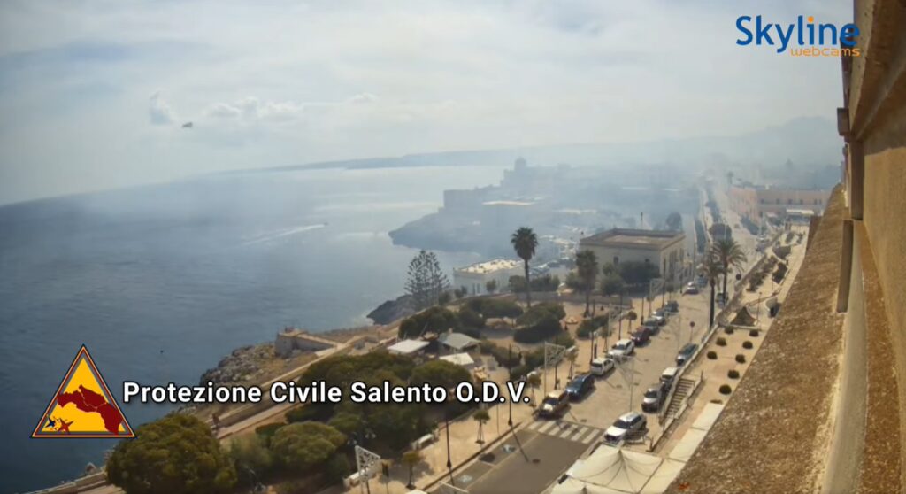 incendio santa cesarea terme puglia