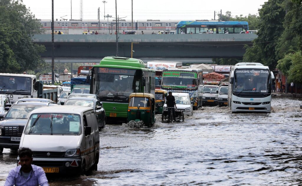 inondazioni delhi india