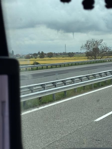 maltempo funnel cloud casale monferrato piemonte