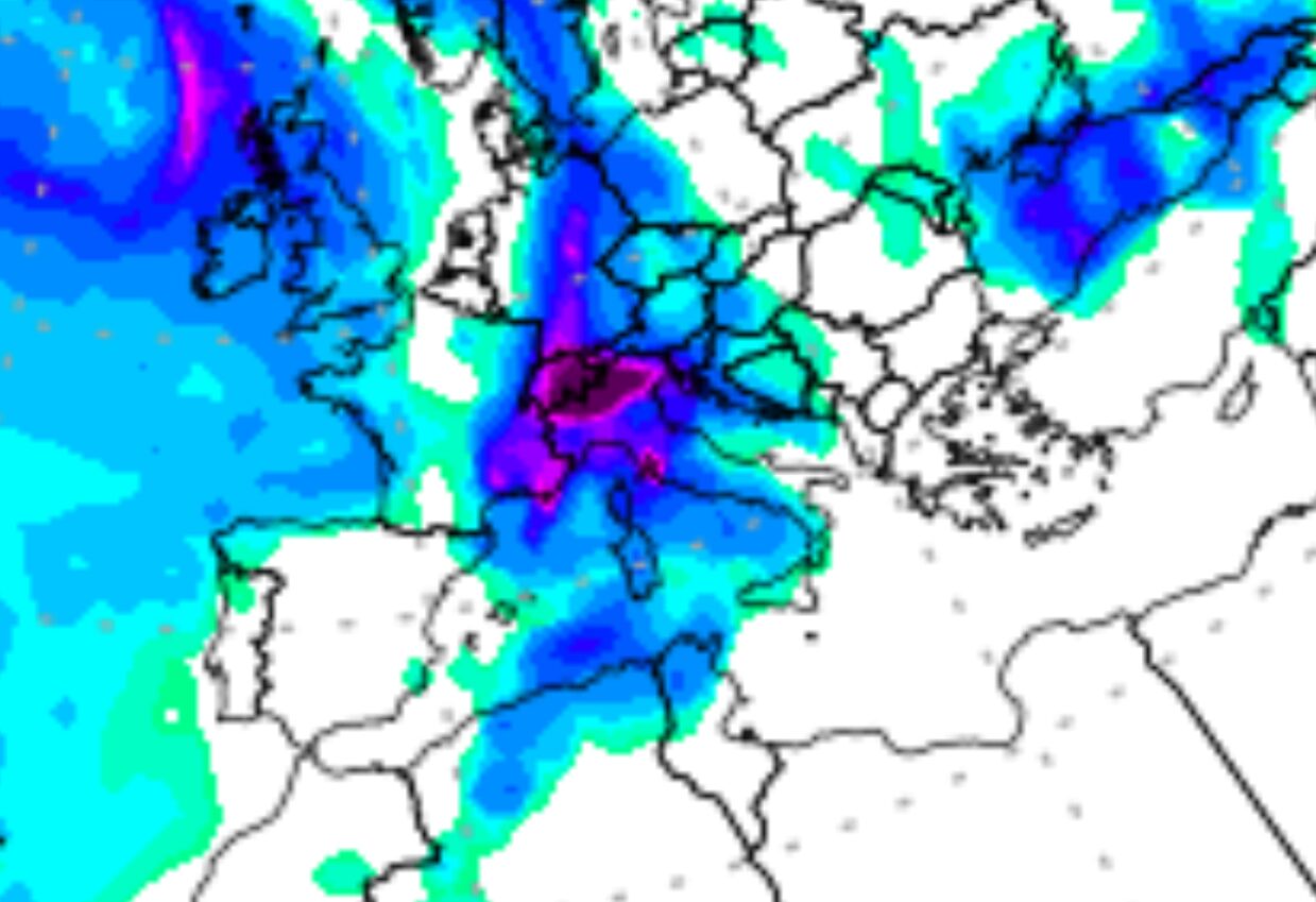 Previsioni Meteo, oggi e domani il weekend più bello dell’estate ma in settimana torna il forte maltempo: forte perturbazione tra 9 e 11 settembre