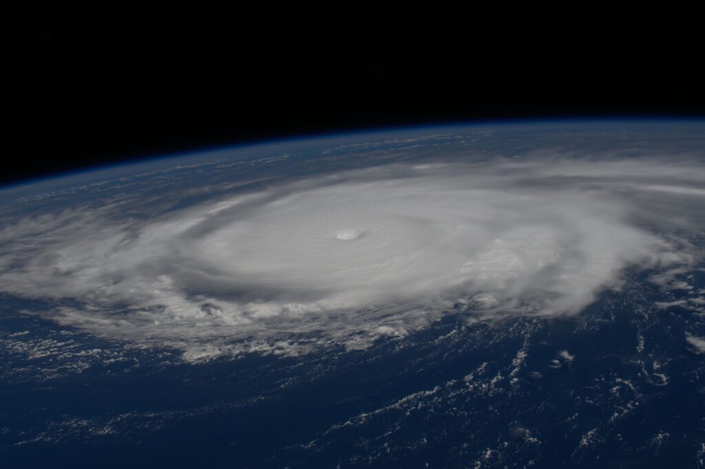 uragano humberto foto iss kim