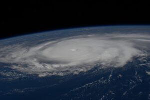 uragano humberto foto iss kim