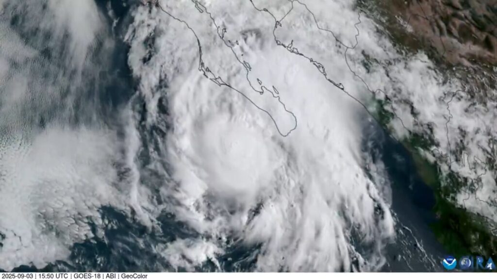 uragano lorena bassa california messico
