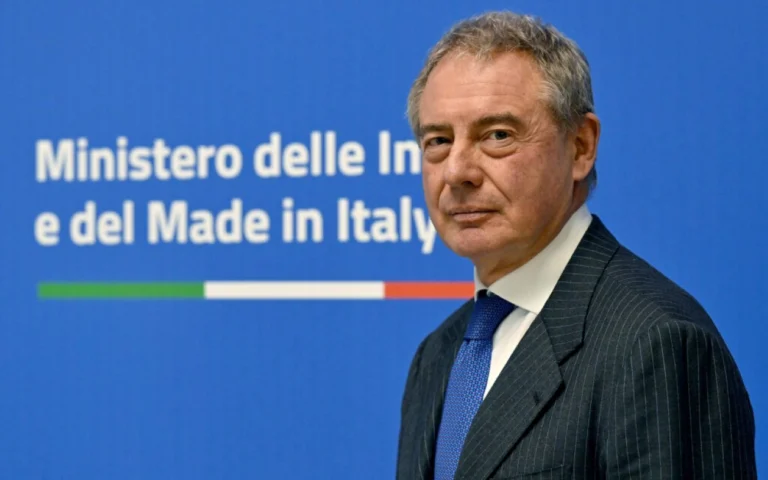 adolfo urso ministro