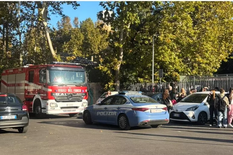 evacuato liceo pescara