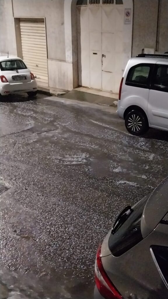 grandine carovigno 2 ottobre 2025