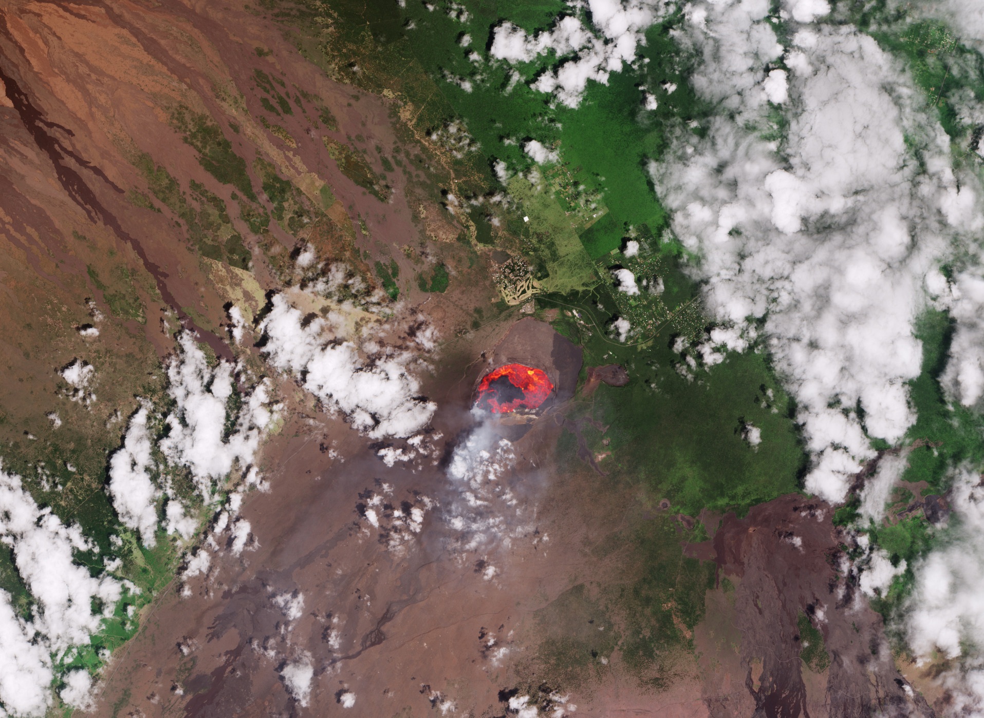 Il cuore di fuoco delle Hawaii: il vulcano Kilauea visto dallo Spazio