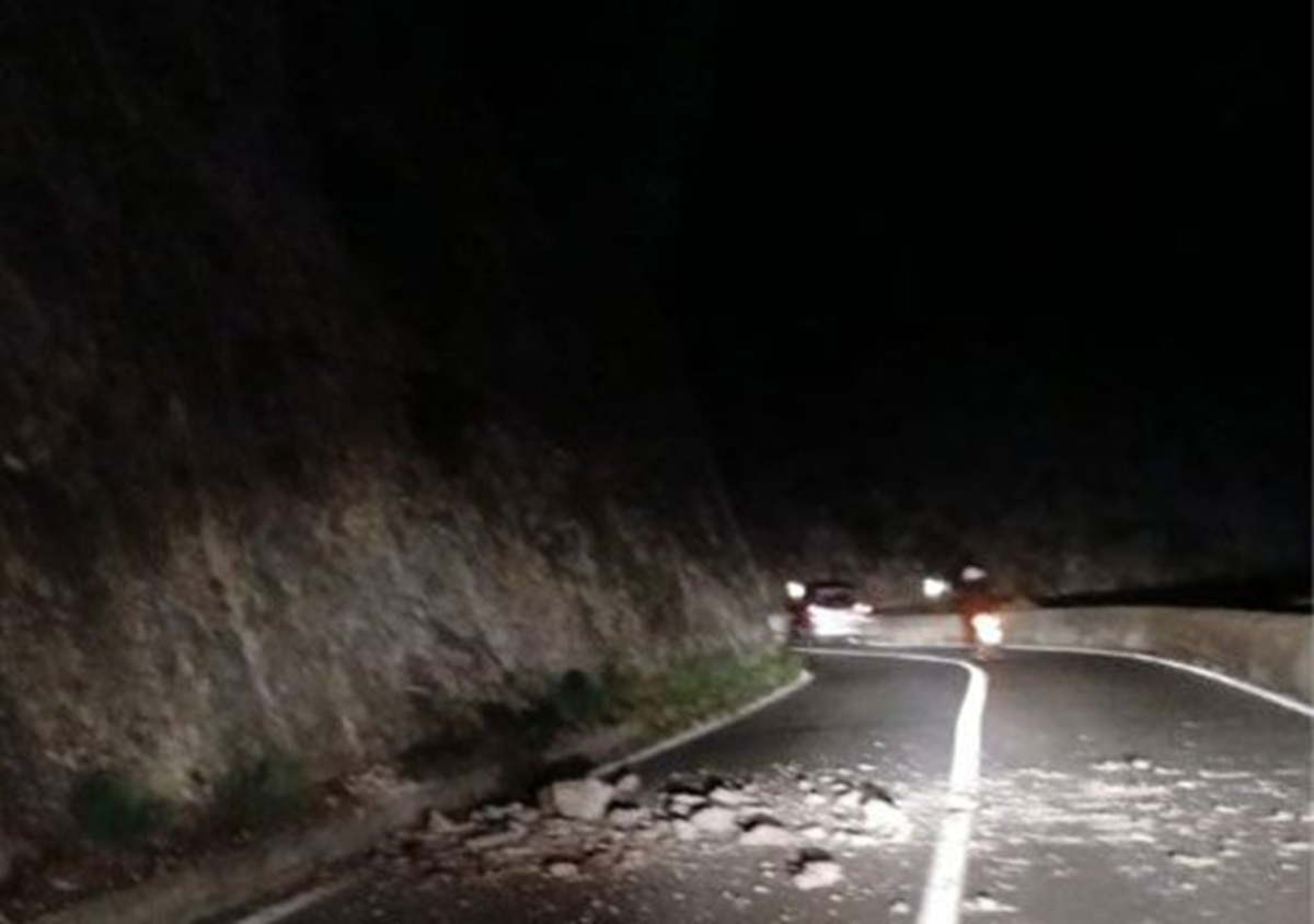 Maltempo Campania, forti piogge nel Salernitano: frana a Cetara