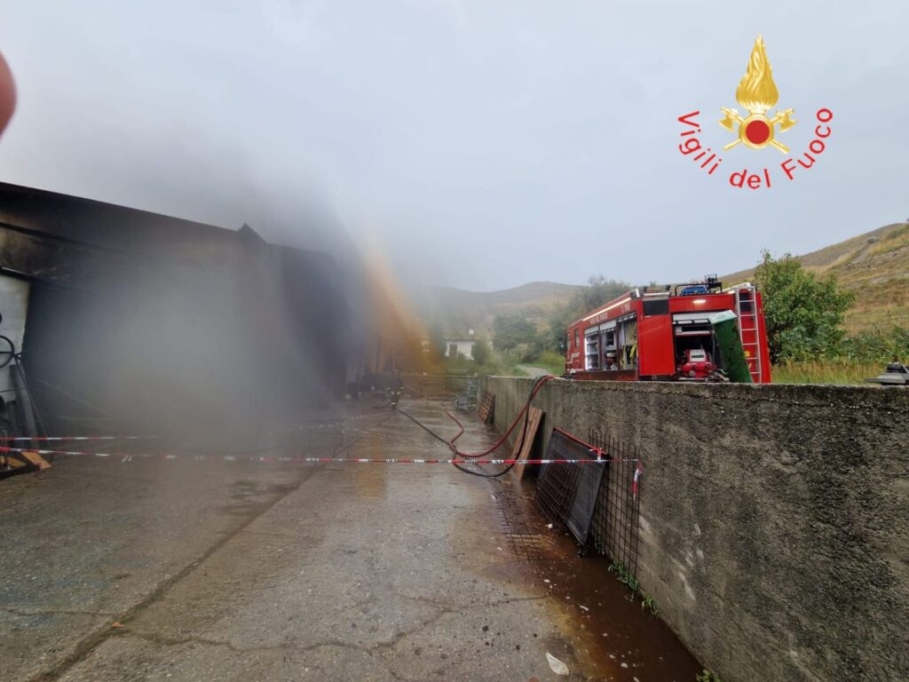 maltempo incendio catanzaro calabria