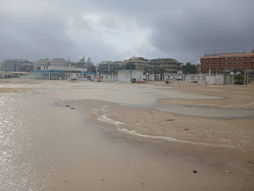 maltempo rimini emilia romagna