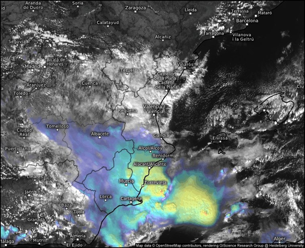 Maltempo Spagna, non è finita: forte cellula temporalesca in avvicinamento a Murcia e Cartagena