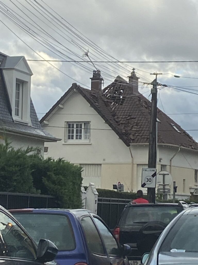 maltempo tornado francia