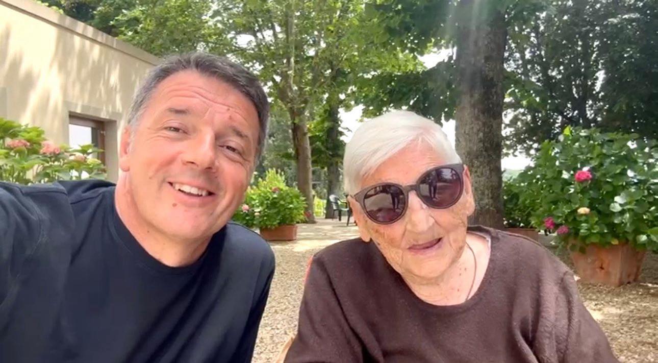 Renzi: “oggi mia nonna Maria compie 105 anni”, il post sui social