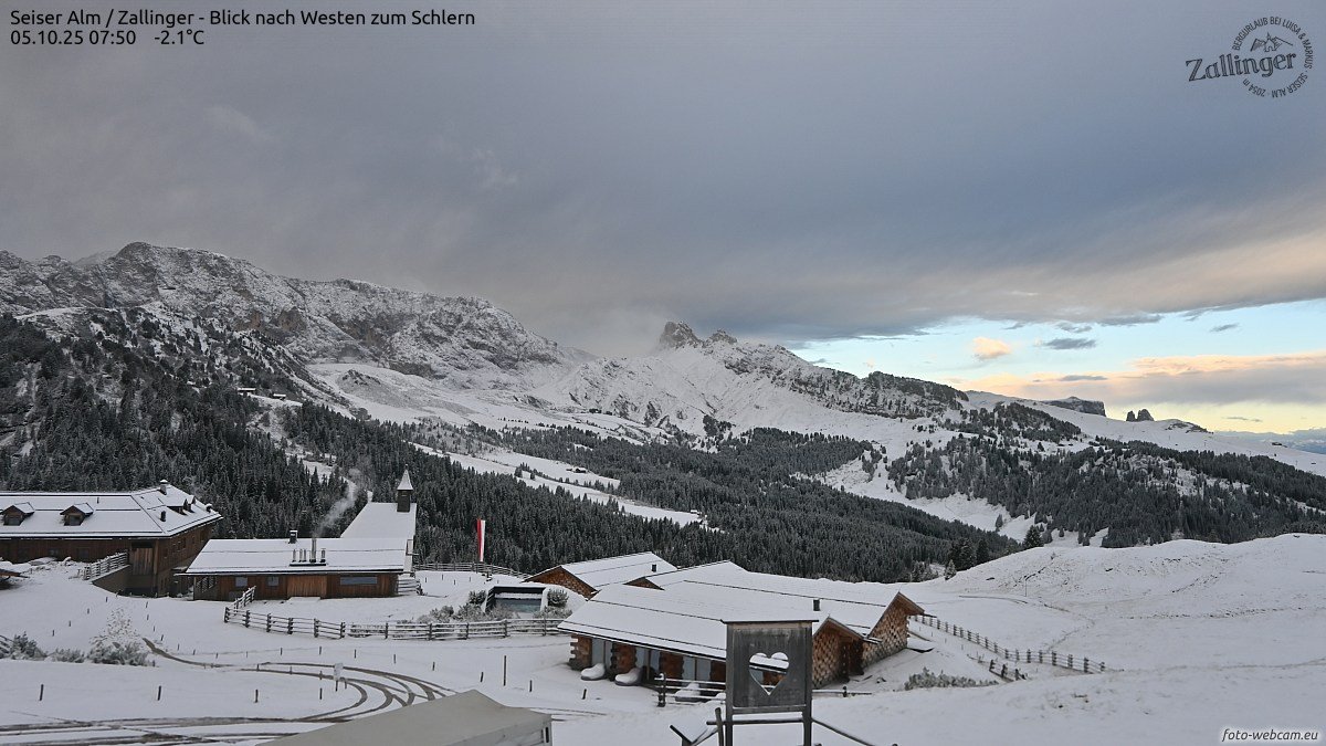 Risveglio invernale in Trentino-Alto Adige: 15 cm di neve sulle Dolomiti, -12°C sui rilievi