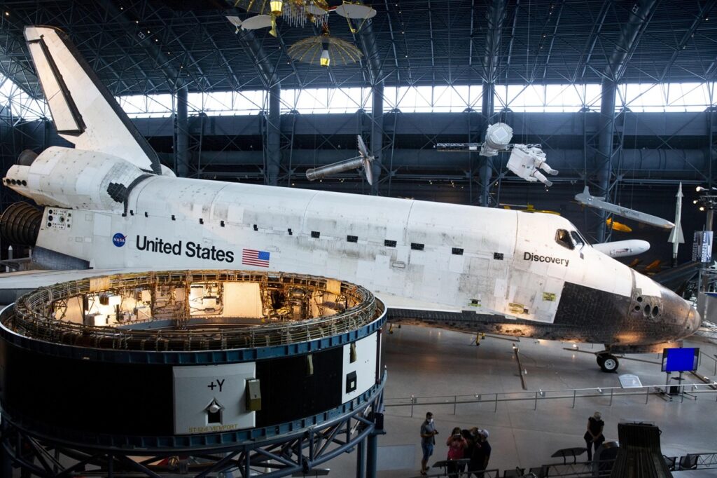 space shuttle discovery