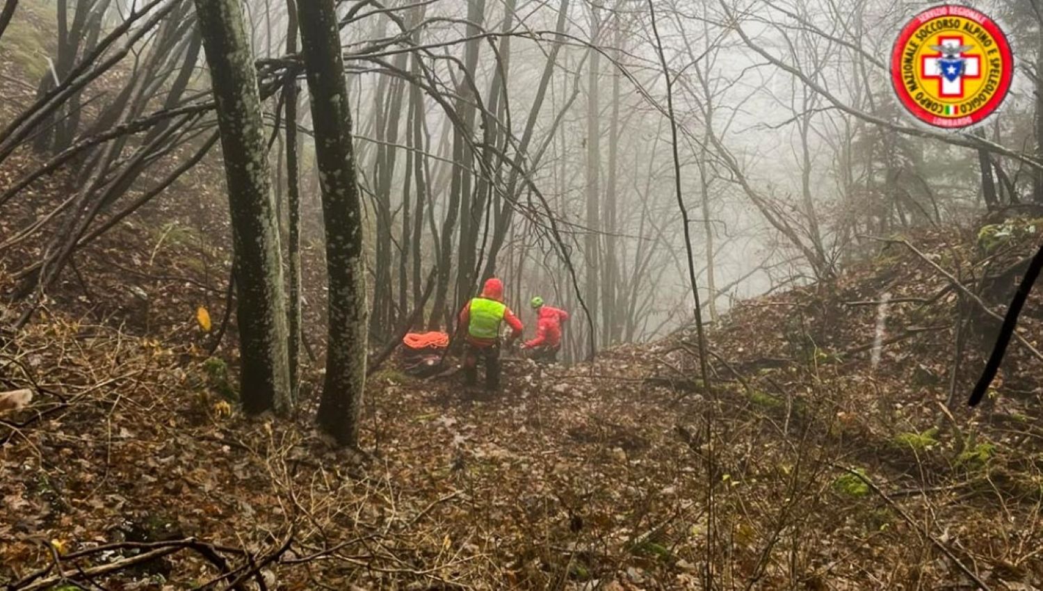Escursionista bloccato per ore in un canalone: intervento del Soccorso Alpino sotto la pioggia